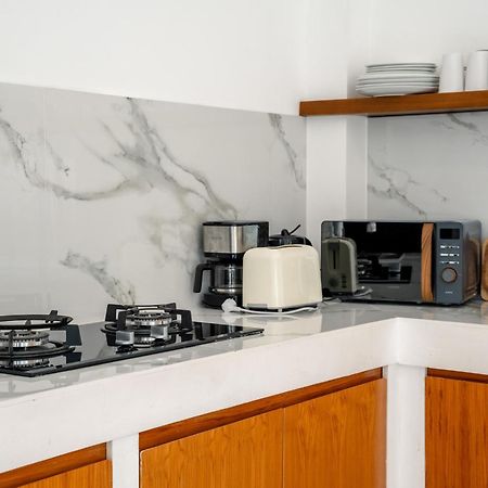 Villa Primarosa - Charming 3Br Villa With Rooftop Munggu Εξωτερικό φωτογραφία